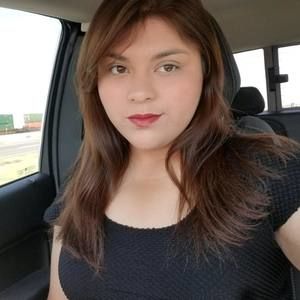 Meet your Posher, Daniela